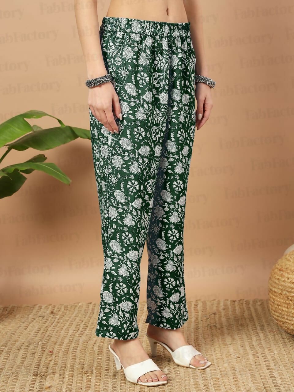 Vamika Poly Rayon Printed Bottle Green Party Wear/Casual Wear/Office Wear Kurta Set/Suit - Distacart