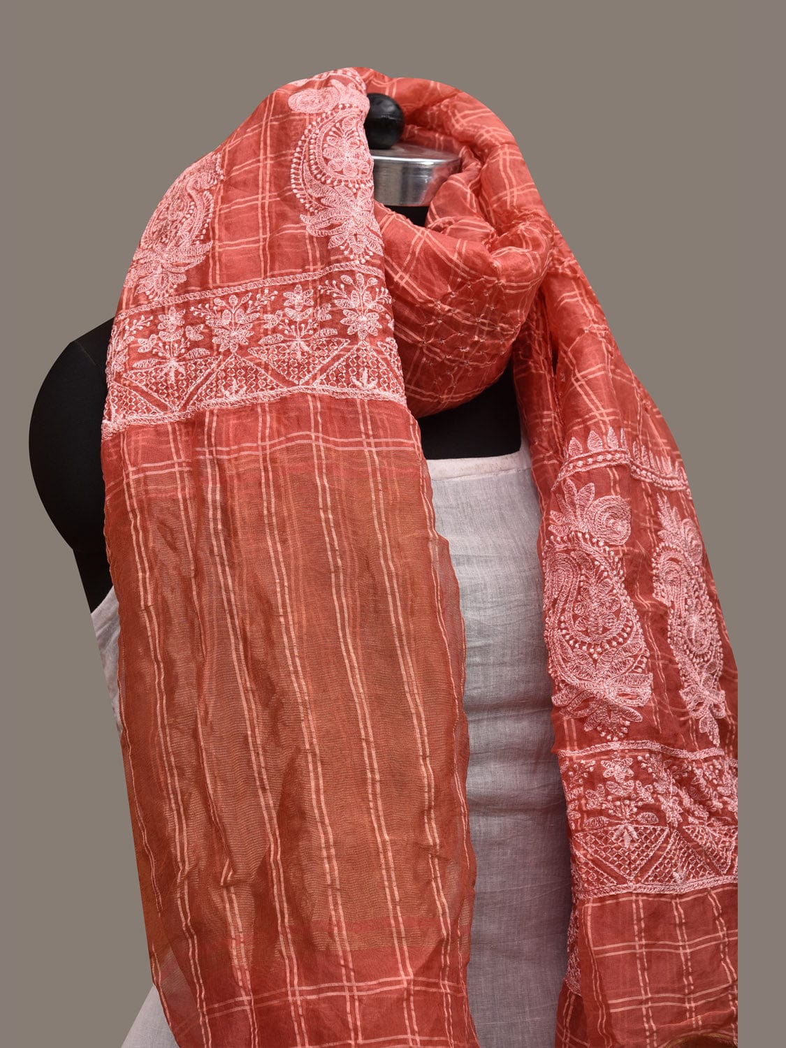 Peach Bandhani Silk Handloom Dupatta with Mango and Border Design - Global Threads - Distacart