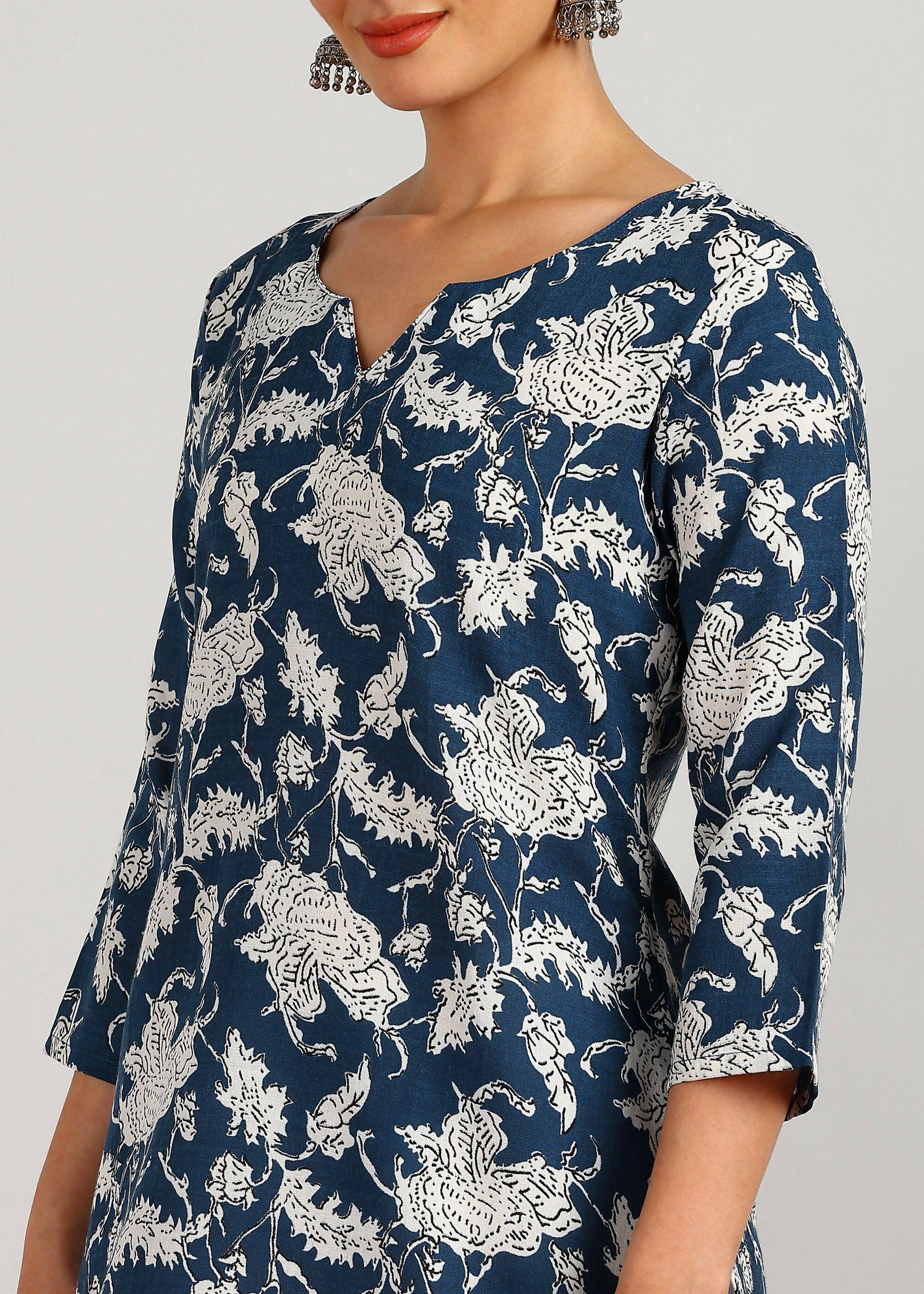 Aavyora Women's Navy Blue & White Floral Printed Tunic