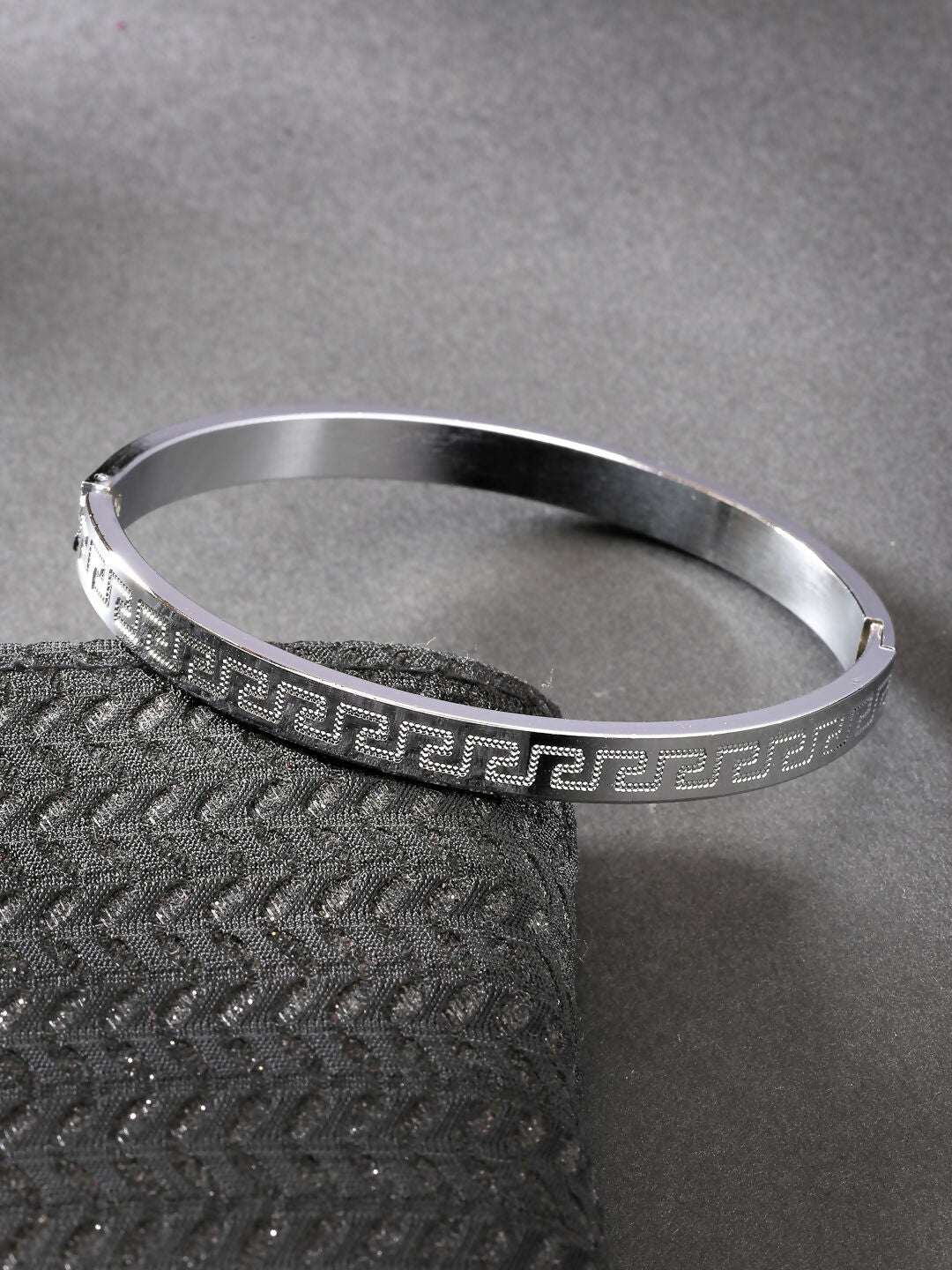 NVR Men's Set of 2 Rhodium-Plated Stainless Steel Kada Bracelet - Distacart