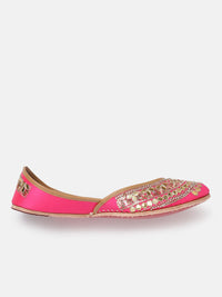 Thumbnail for House of Pataudi Women Ethnic Embellished Mojaris