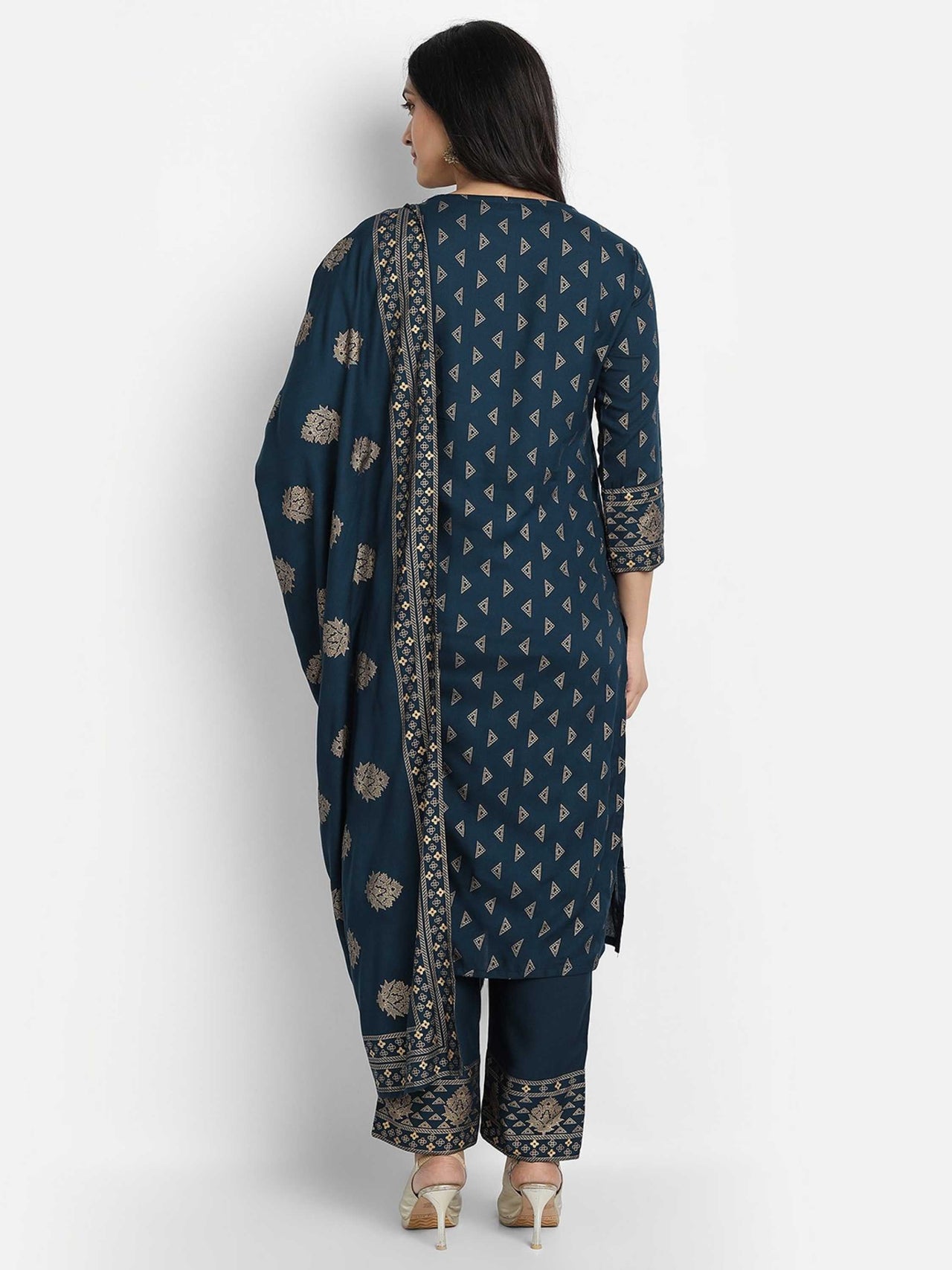 NOZ2TOZ Women Blue Printed Viscose Rayon Kurta And Pant Set