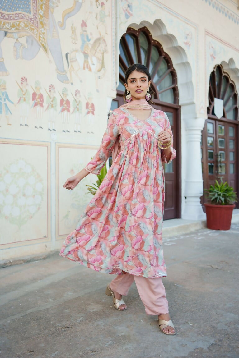 Vaasva Women Peach Muslin Embroidered Kurta, Pant & Dupatta Set - Distacart