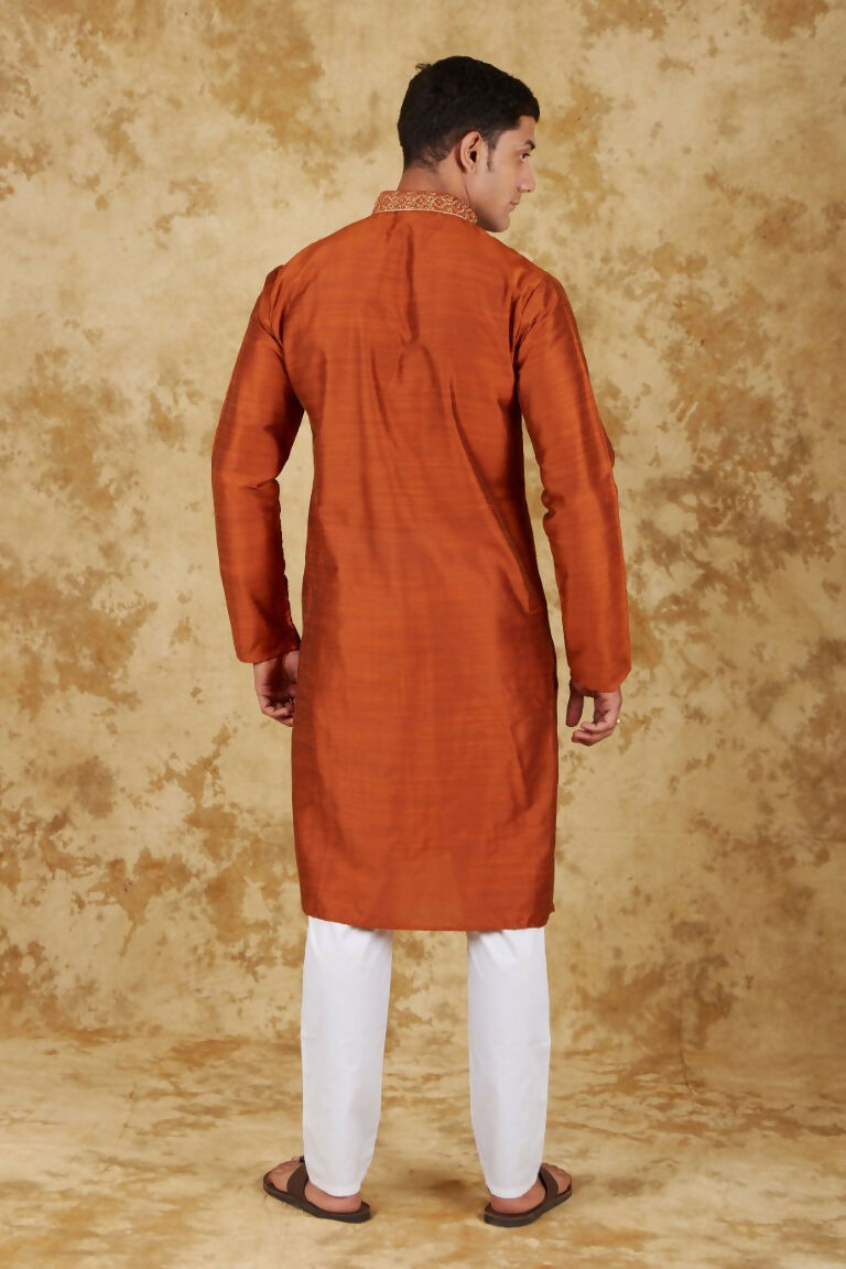 Bluesaanchi Men's Handloom Embroidered Tawny Kurta Set - Distacart