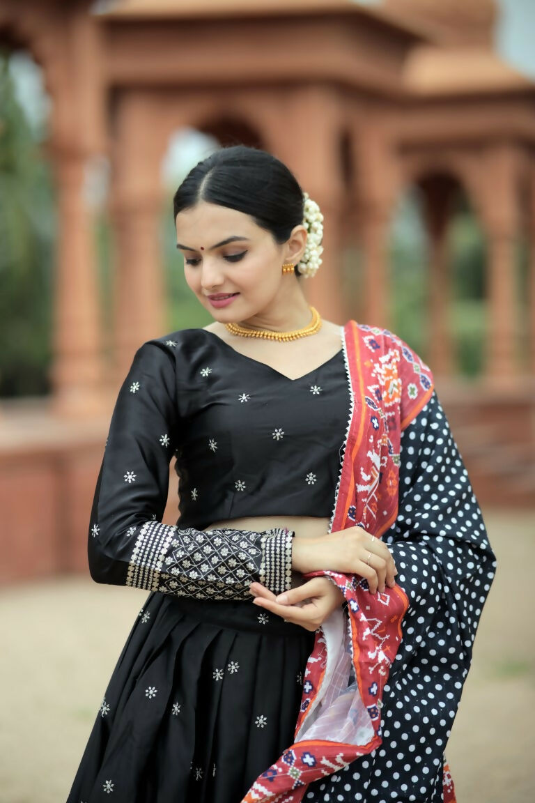 Vastranavya Navaratri Collection Myra Silk Lehenga & Blouse With Maslin Crochet Printed Dupatta Set - Black - Distacart