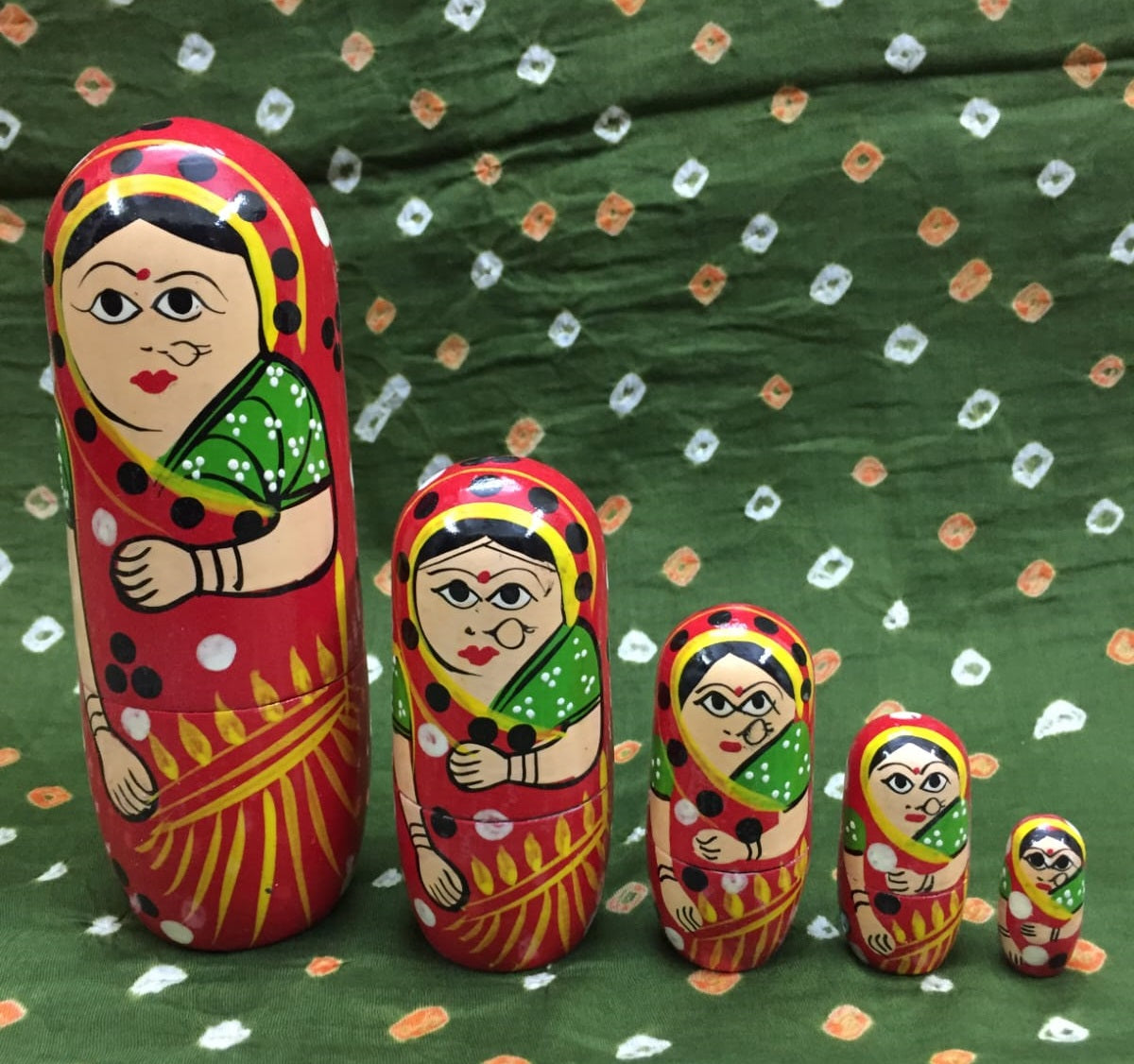 Elite Trading Wooden Indian Nesting Doll Set for Girls (5 Dolls)