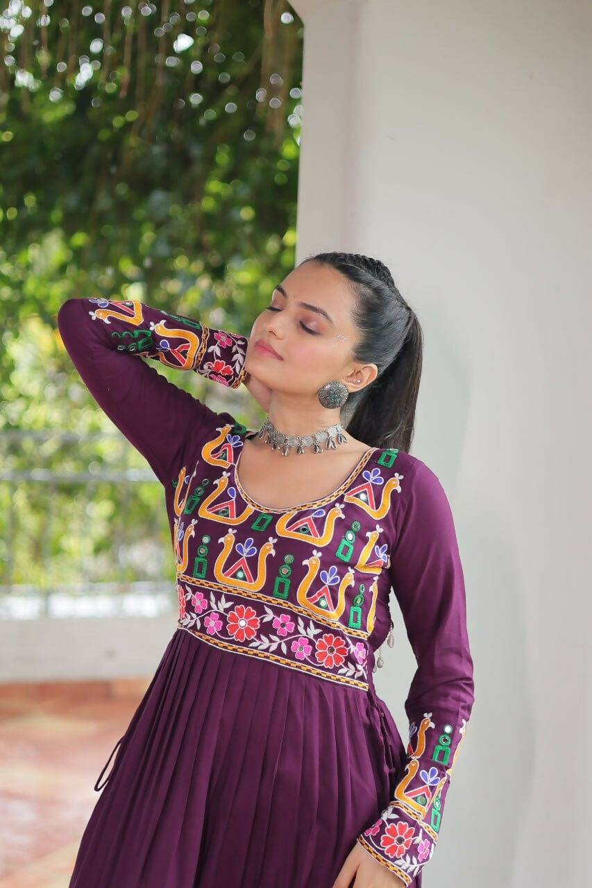 VN-KA-Navratri-1183-Wine-2