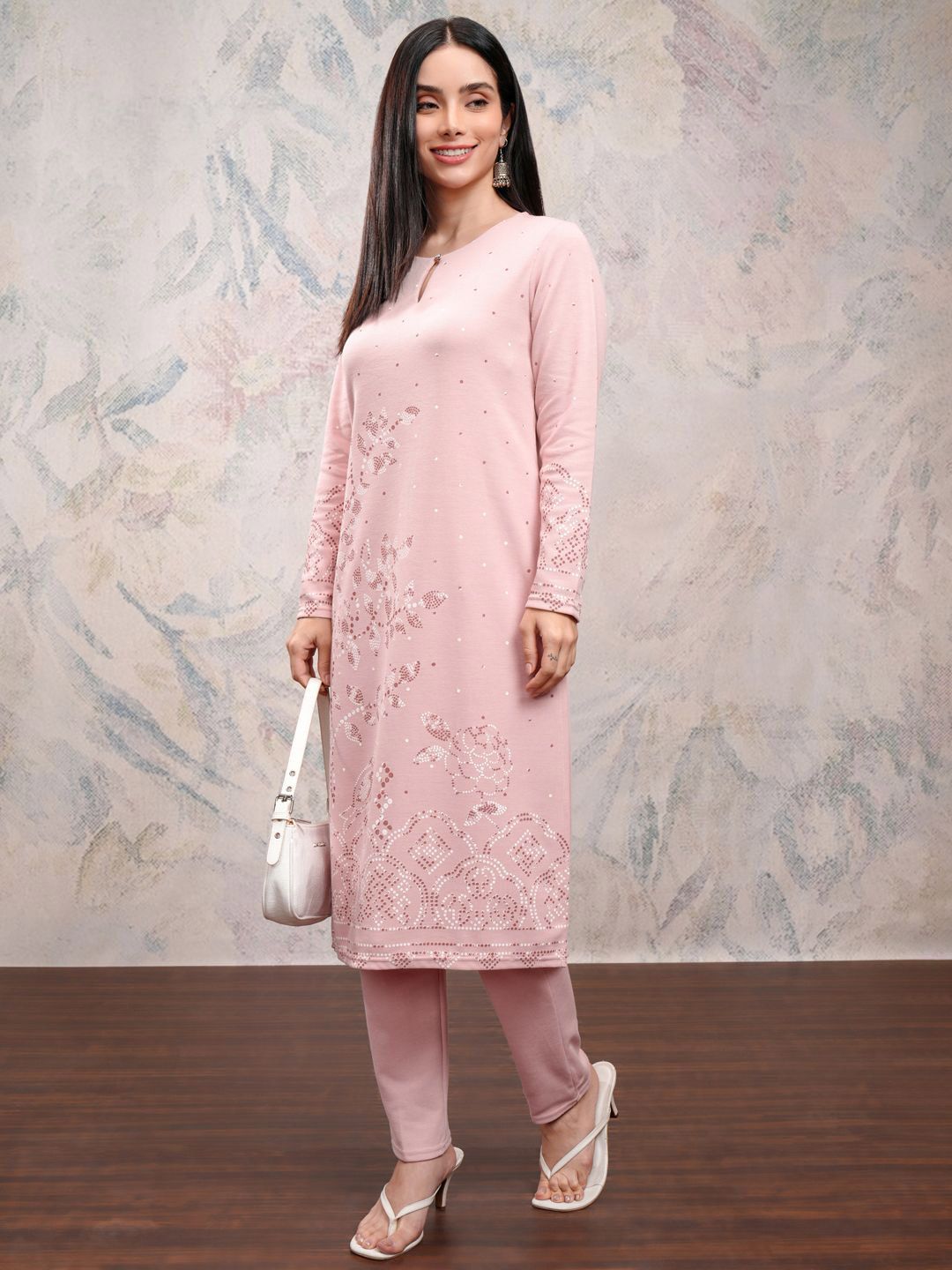 Vishudh Floral Printed Keyhole Neck Long Sleeves Straight Kurta with Trousers - Distacart