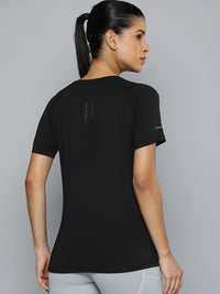 Thumbnail for Puma RUN CLOUDSPUN Slim Fit dryCELL Running T-shirt - Distacart