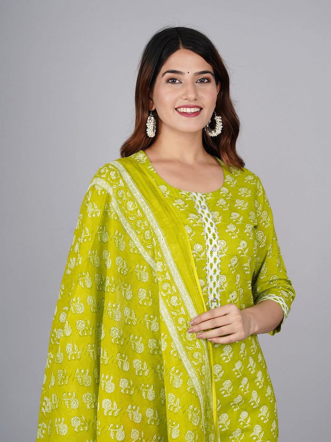 Kalini Women Floral Printed Gotta Patti Pure Cotton Kurta With Trousers & Dupatta - Distacart