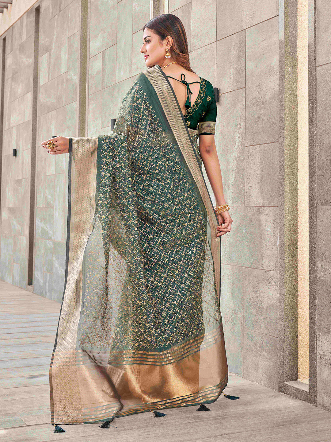 Tikhi Imli Olive Floral Embroidered Zari Organza Saree - Distacart