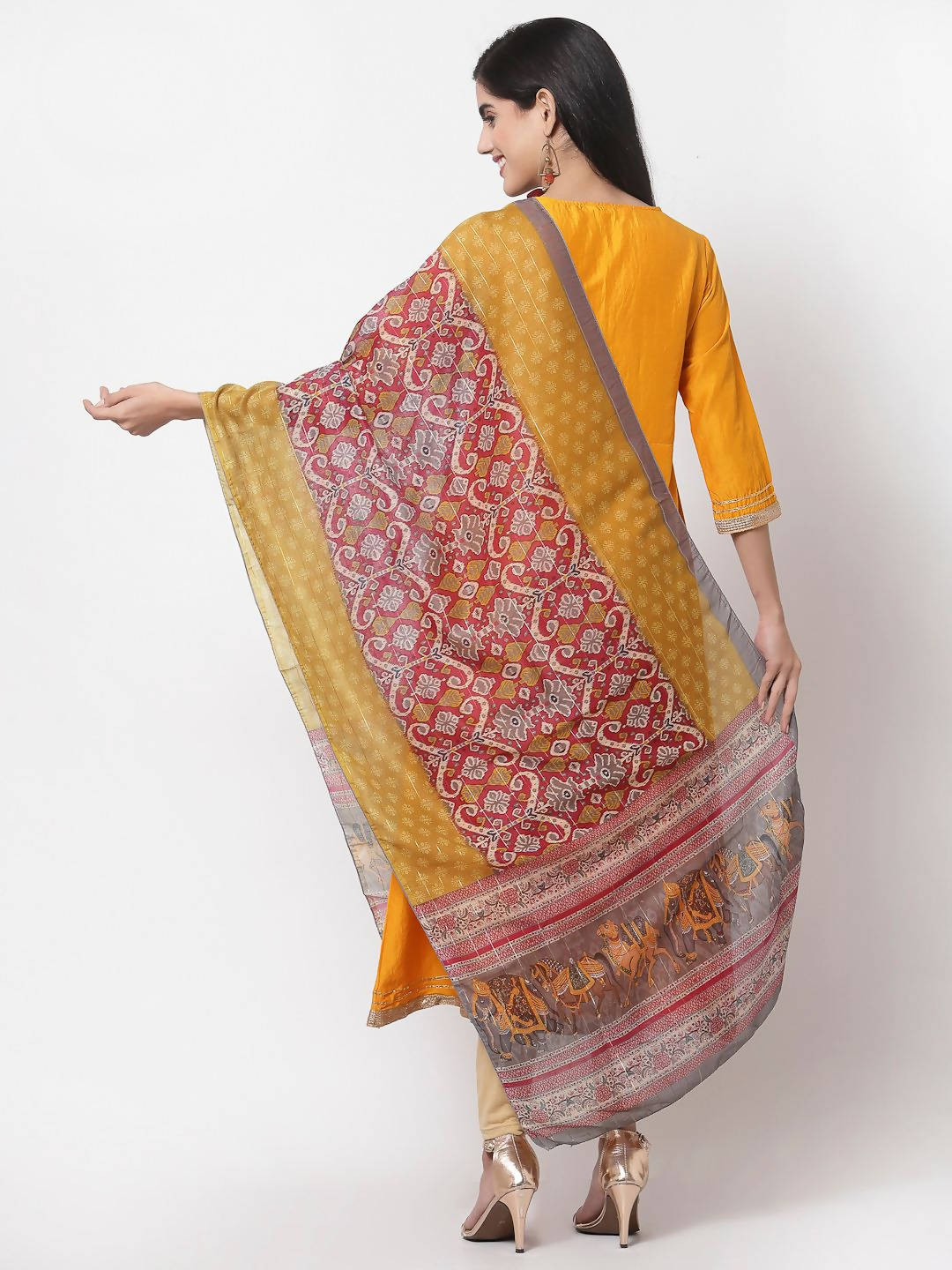 Myshka Yellow Printed Silk Blend 3/4 Sleeve V Neck Casual Kurta Dupatta Set