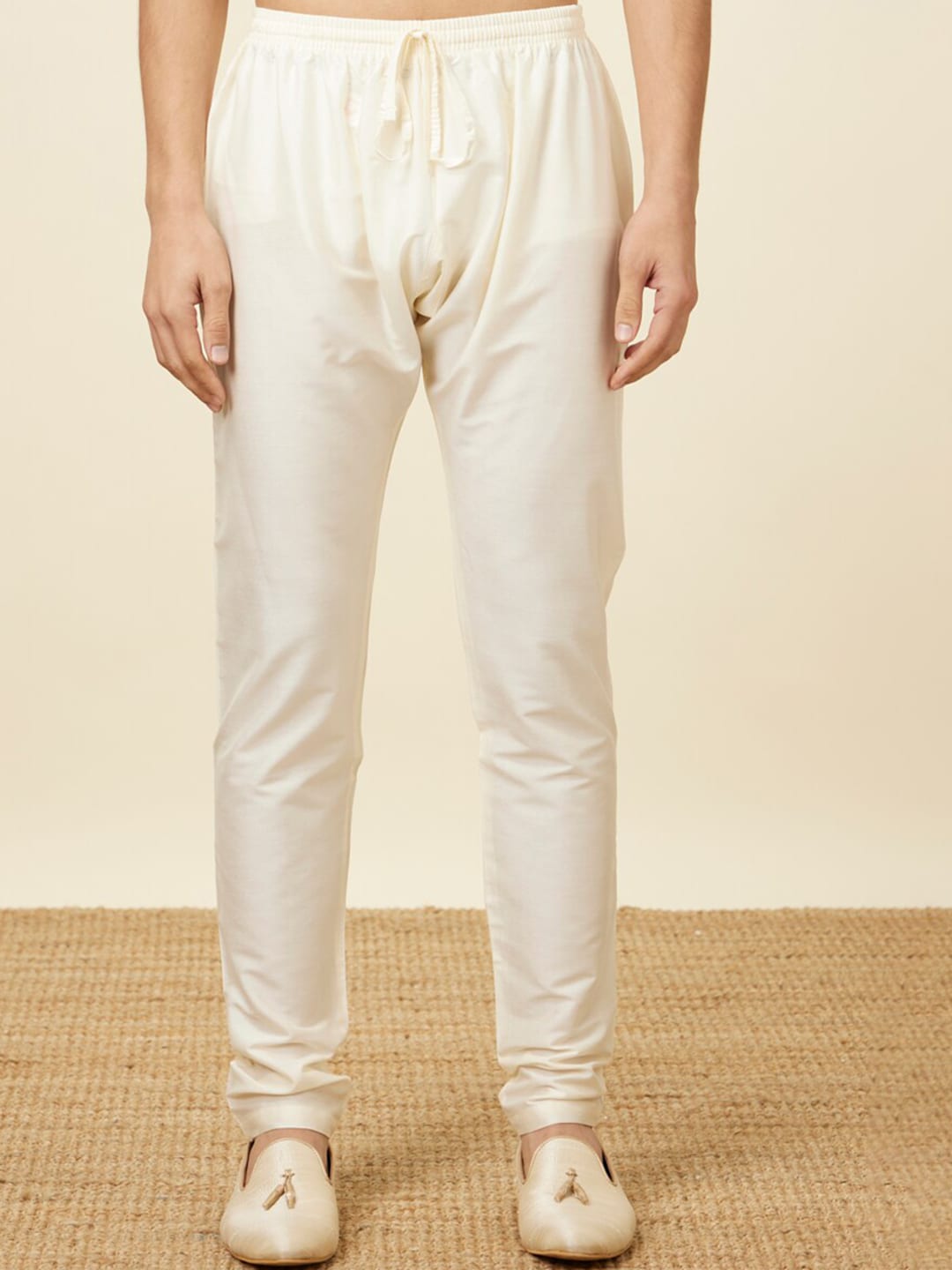 Manyavar Men Ethnic Motifs Embroidered Thread Work Kurta With Pyjamas - Distacart