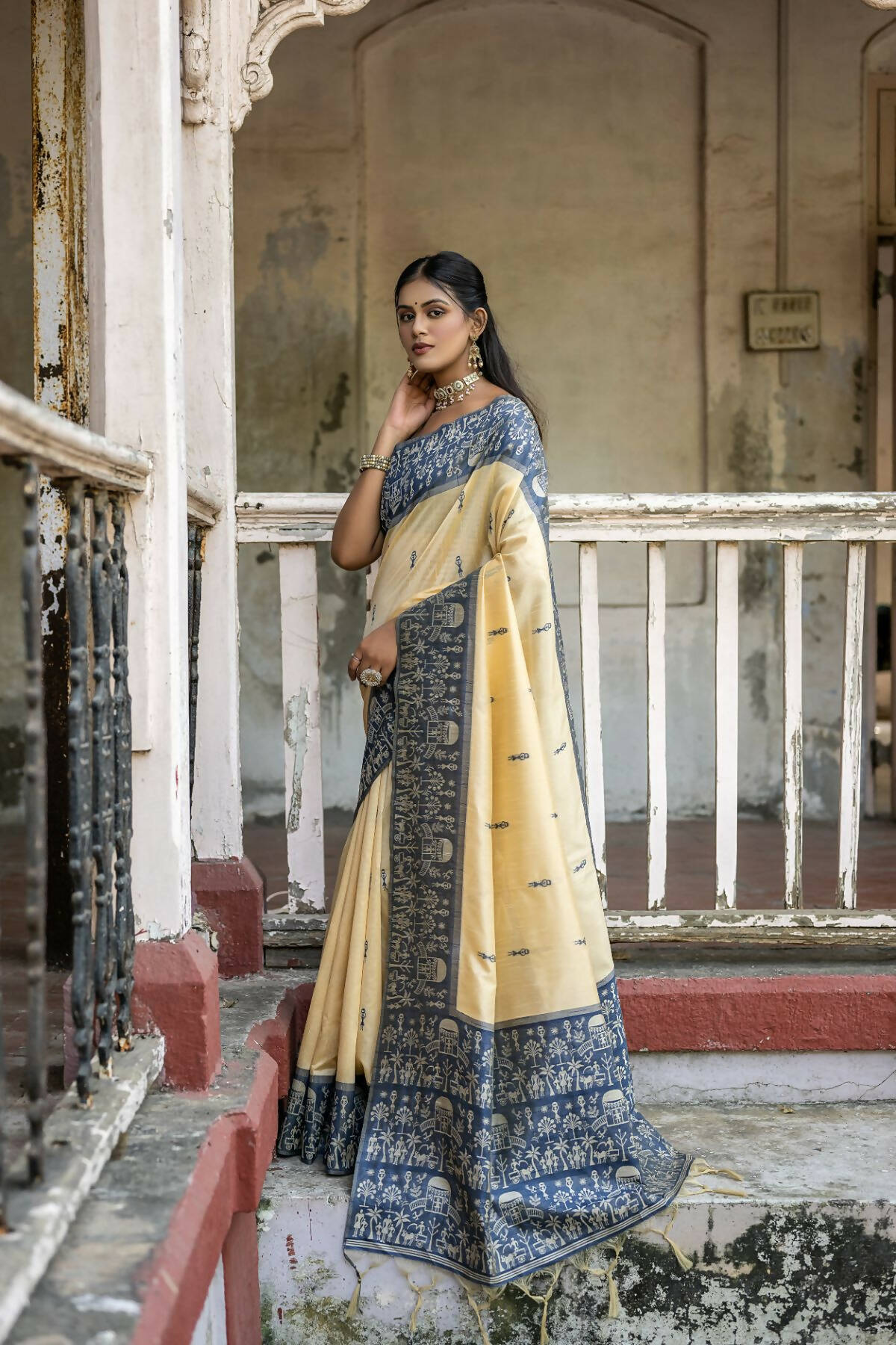Vishnu Weaves Women's Blue Handloom Raw Silk Woven Saree with Blouse - Distacart