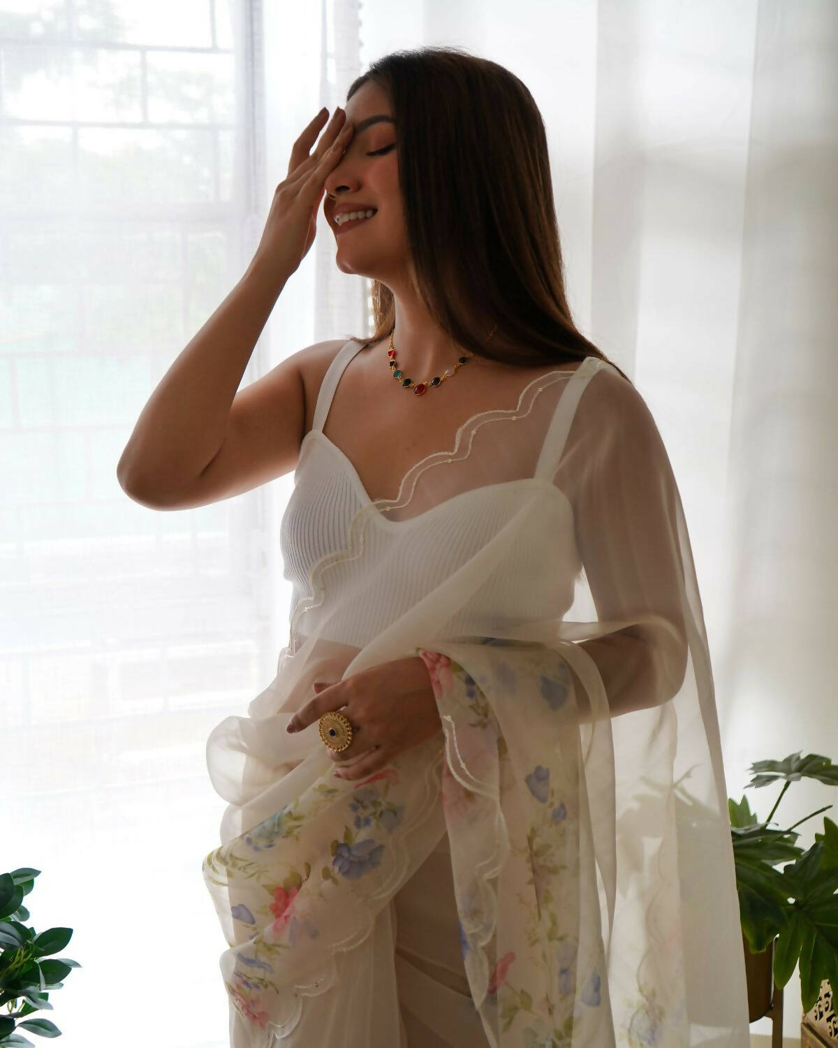 Vamsee White Organza Saree - Distacart