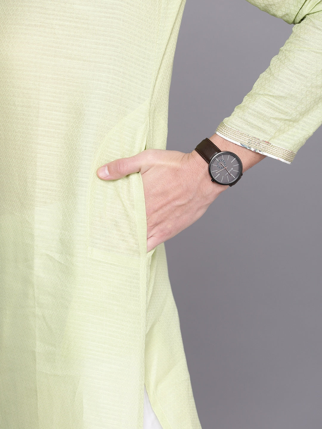 Manyavar Men Green Regular Kurta with Pyjamas - Distacart