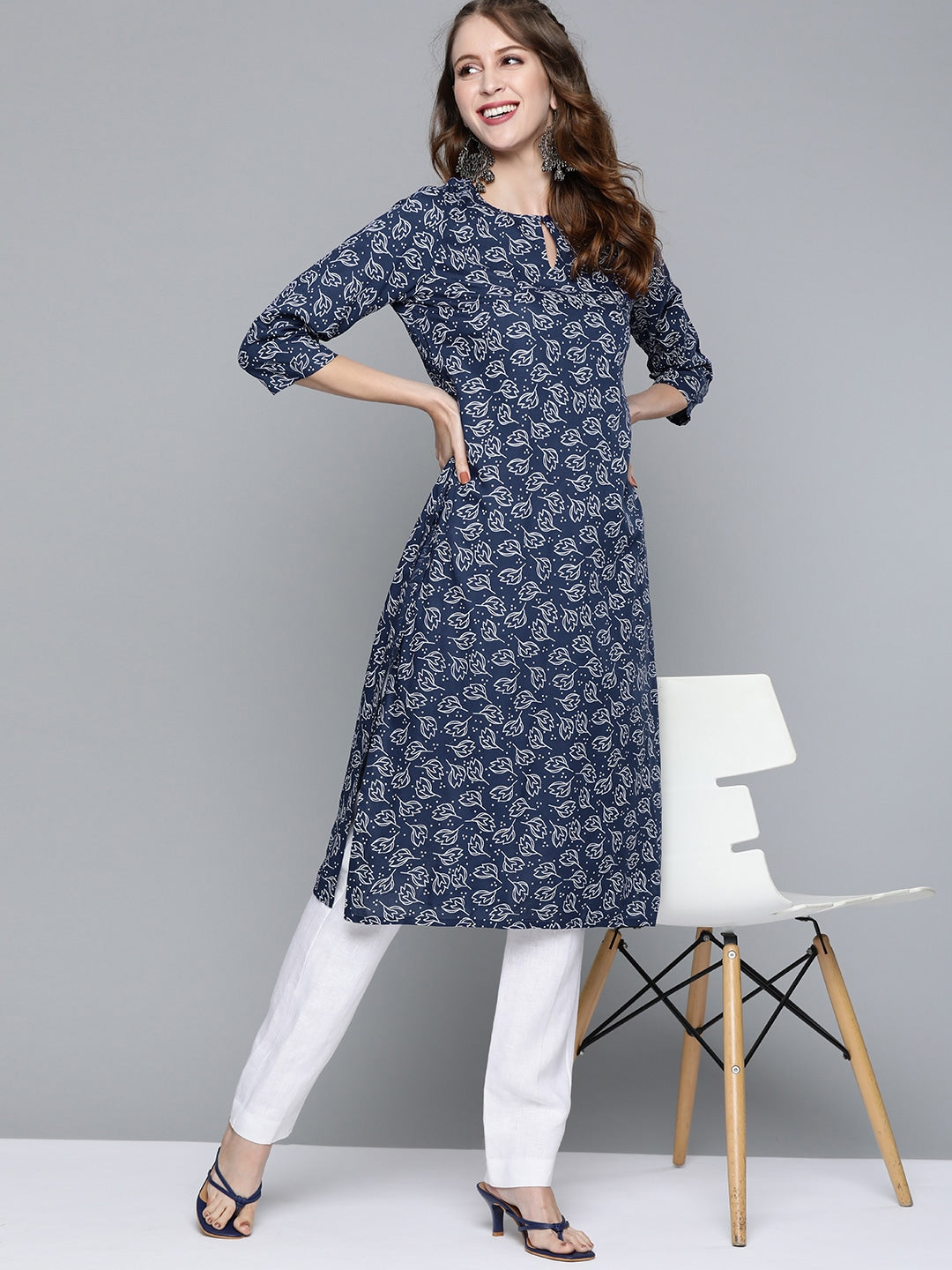 HERE&NOW Women Navy Blue & White Ethnic Motifs Printed Keyhole Neck Kurta - Distacart
