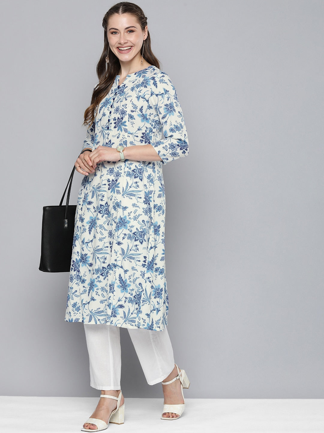 HERE&NOW Women Floral Printed Mandarin Collar Straight Kurta - Distacart
