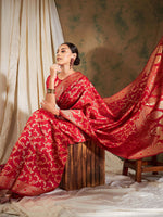 Thumbnail for Sangria Red Floral Woven Design Zari Kanjeevaram Saree - Distacart