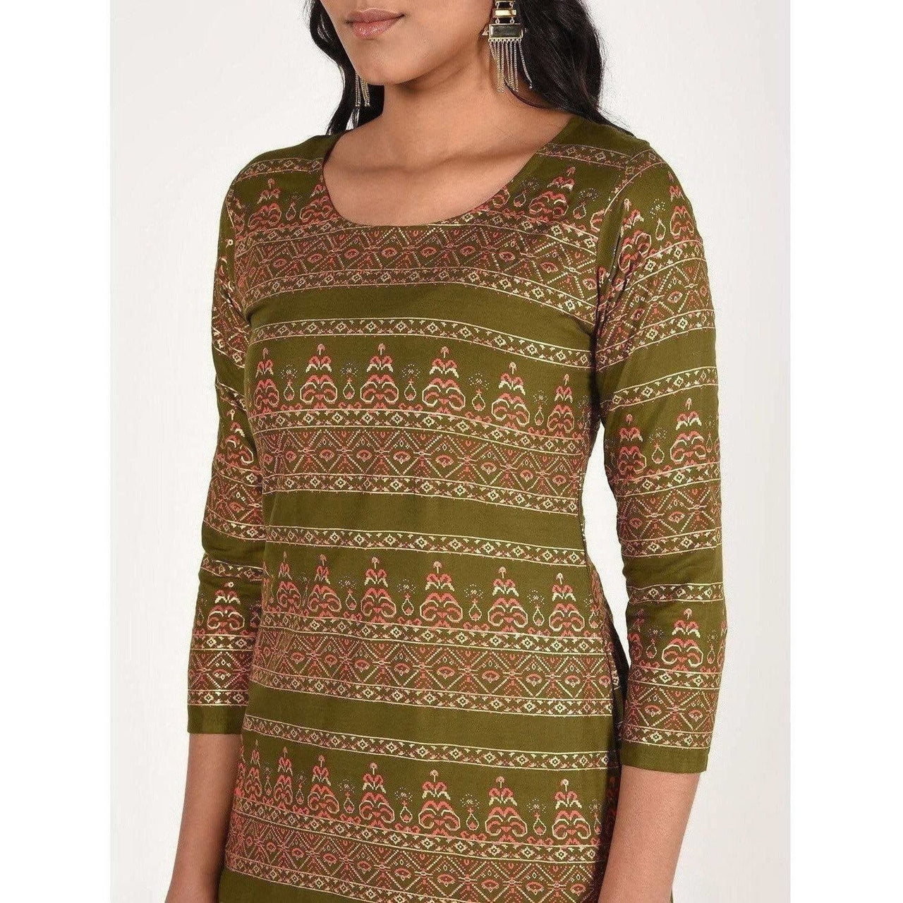 Cheera Women's Beautiful Gold Ptint Straight Kurta (CH068K)