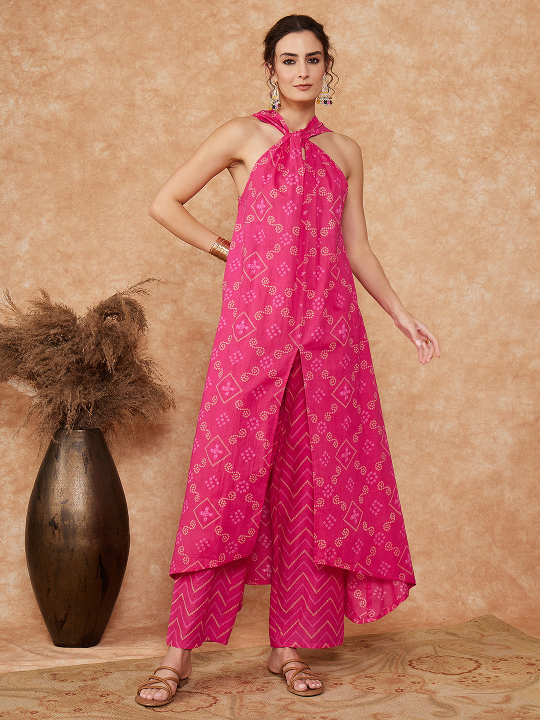 InWeave Women's Fuchsia S Print Twisted Neckline Kurta Pant Set - Distacart