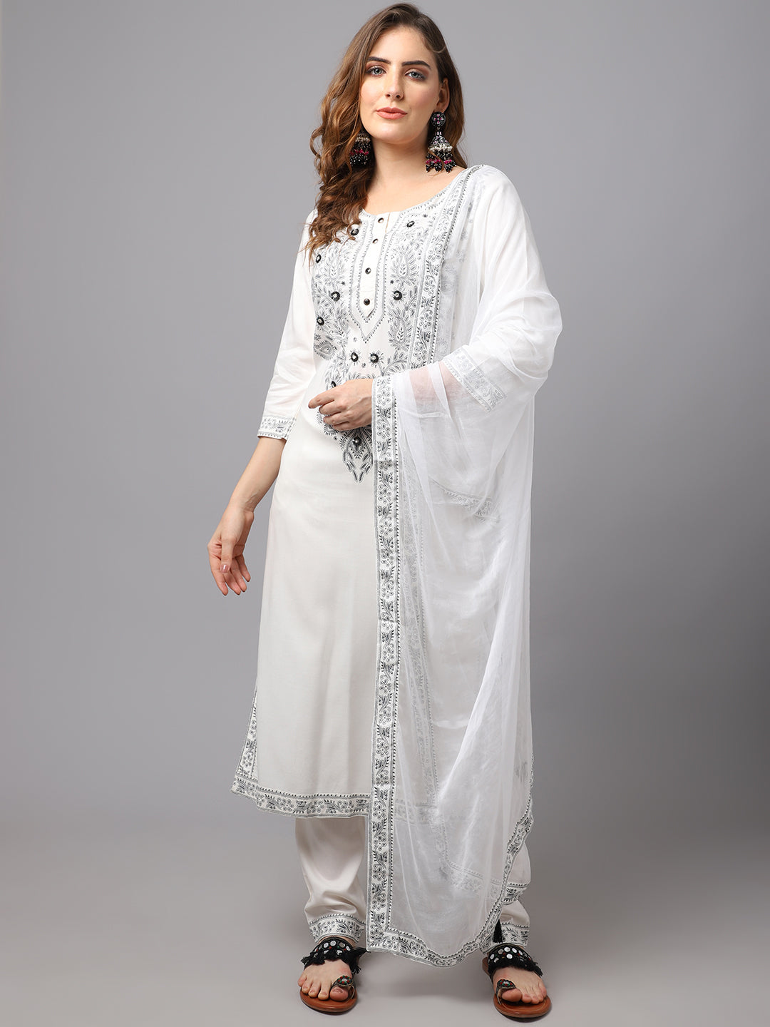 NOZ2TOZ Women's White Chinkankari Printed Kurta Set - Distacart