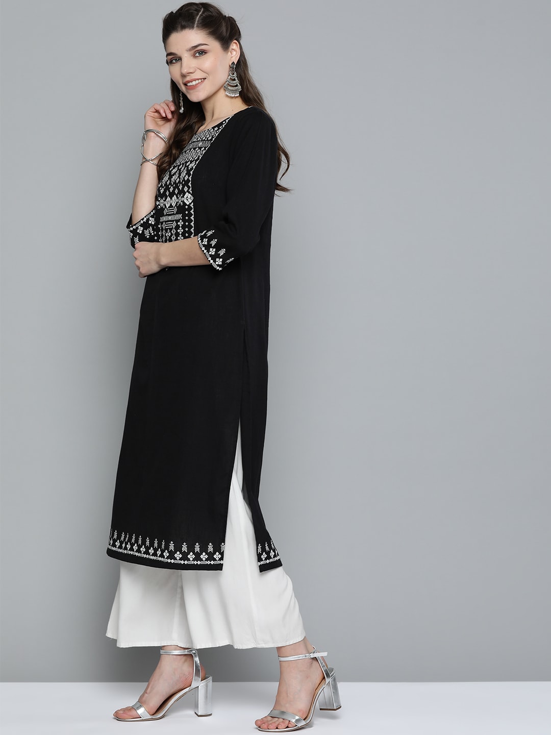 HERE&NOW Women Black & White Geometric Embroidered Thread Work Kurta - Distacart