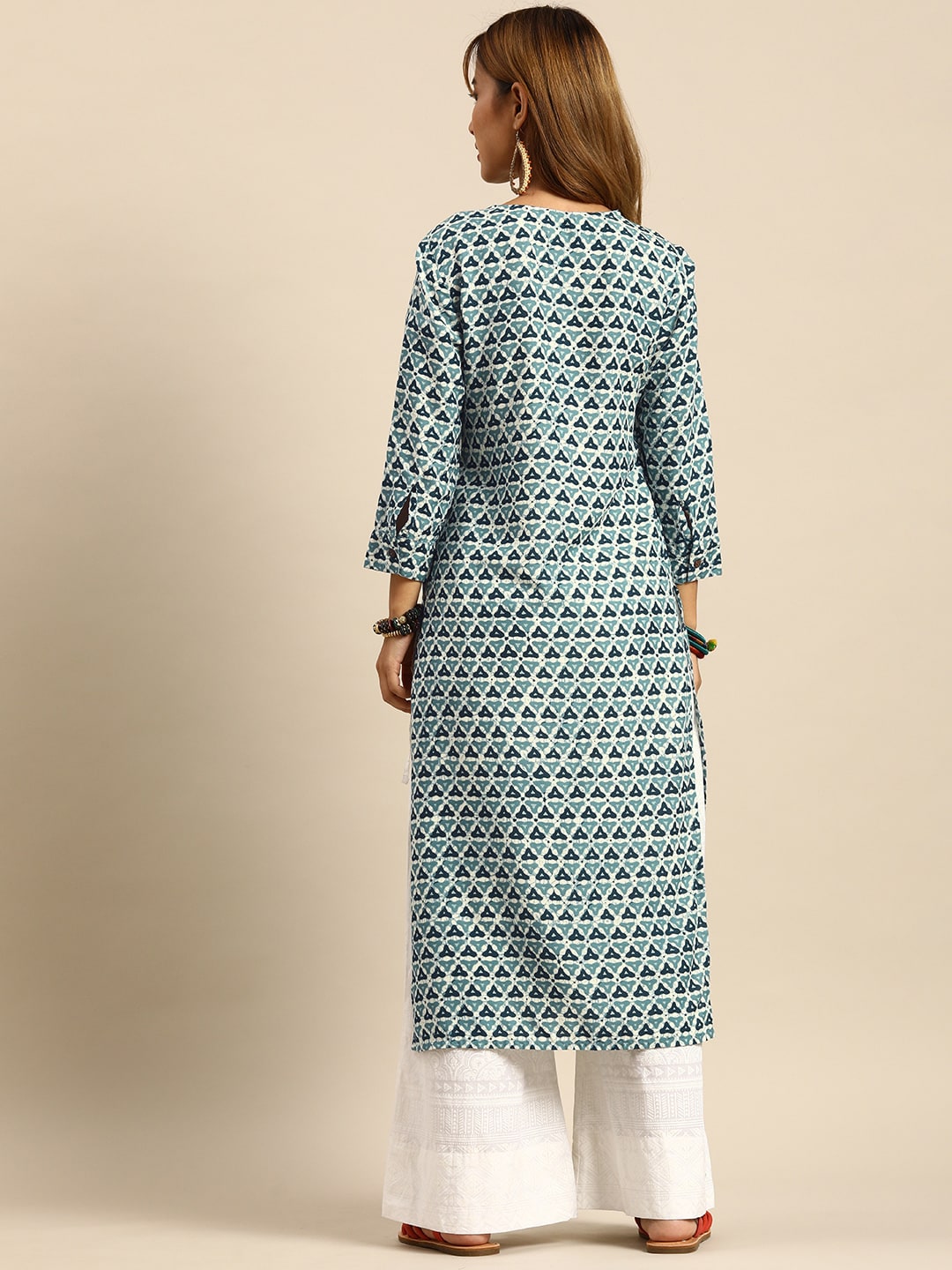 Sangria Women Blue & Off White Geometric Printed Kurta - Distacart