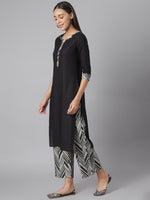 Thumbnail for Khushal K Women Black & Grey Printed Kurta with Palazzos - Distacart