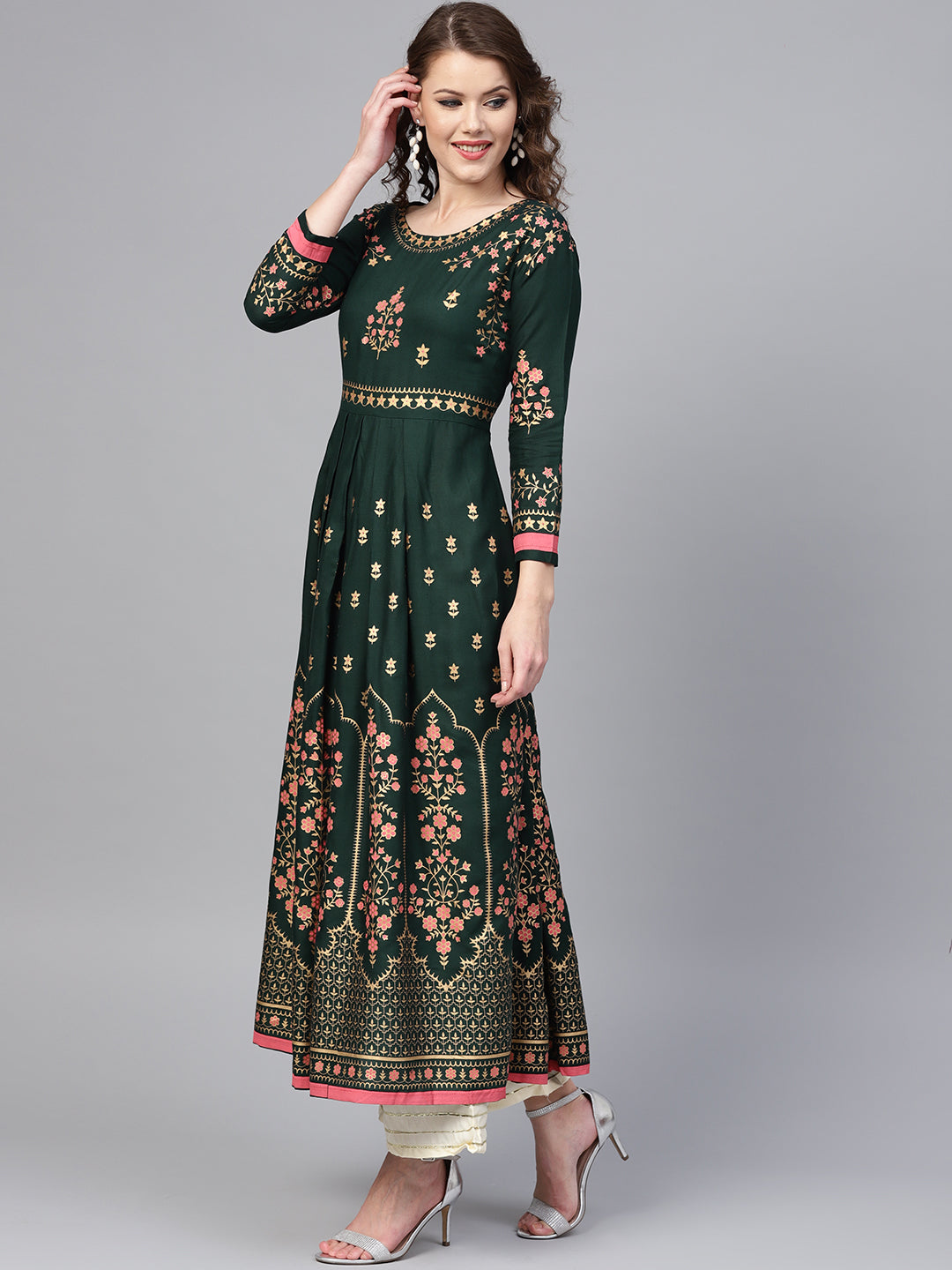 Ishin Women Green & Golden Printed A-Line Kurta - Distacart