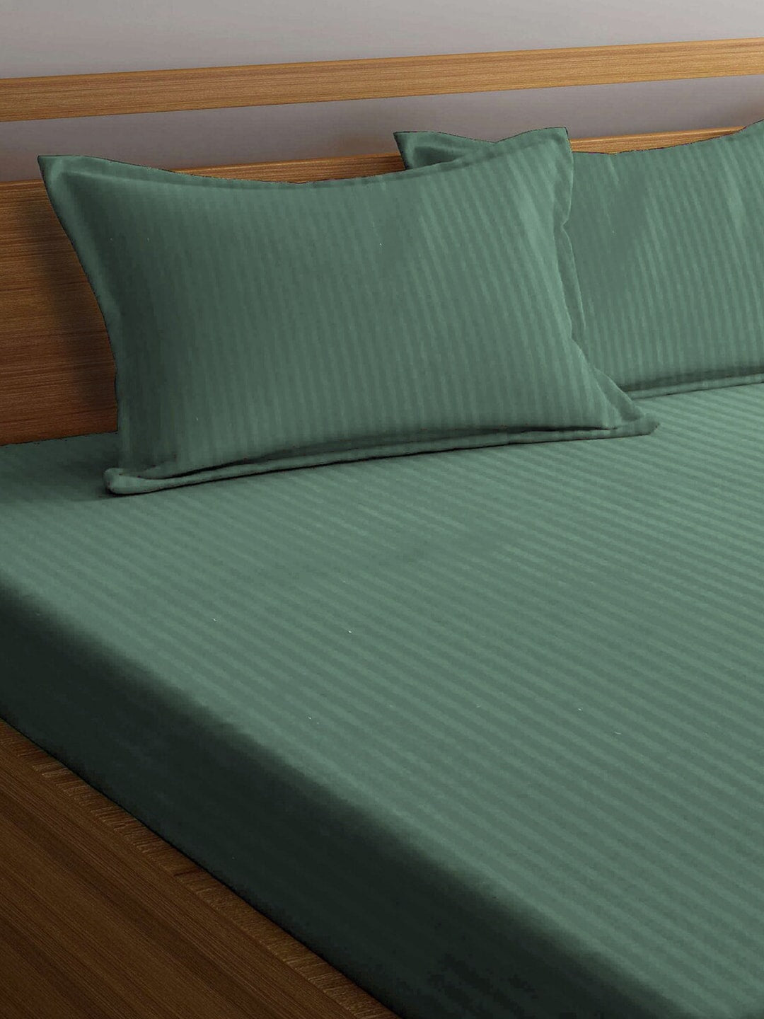 KLOTTHE Green Striped 210 TC Bedsheet with Pillow Covers - Distacart