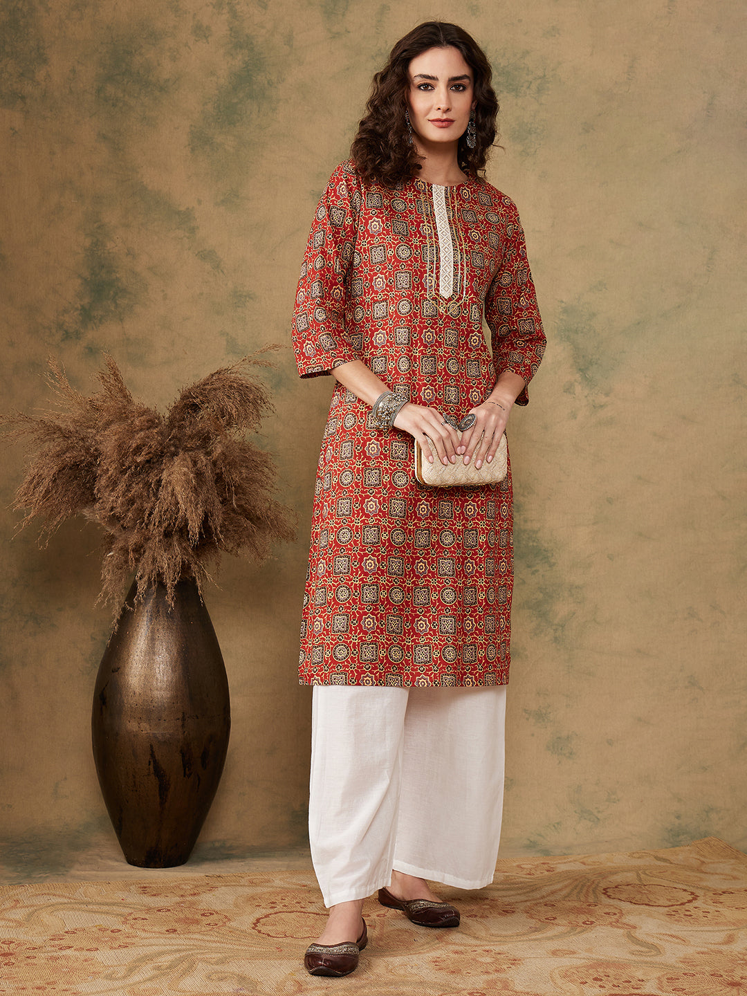 InWeave Women's Maroon Ethnic Print Lace Gota Work Straight Kurta - Distacart