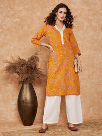 Thumbnail for InWeave Women's Fire Yellow Print V Neck Lace Work Straight Kurta - Distacart
