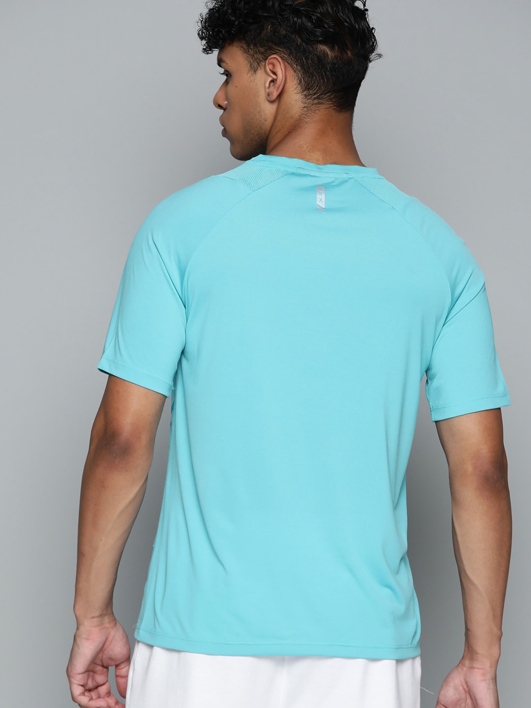 HRX By Hrithik Roshan Training Men Rapid-Dry Brand Carrier T-shirt - Distacart