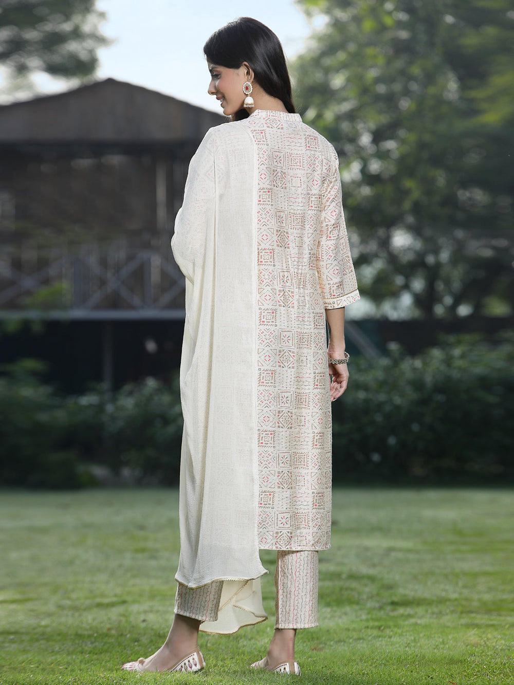 Juniper Off White Rayon Festive Printed Skd For Women - Distacart