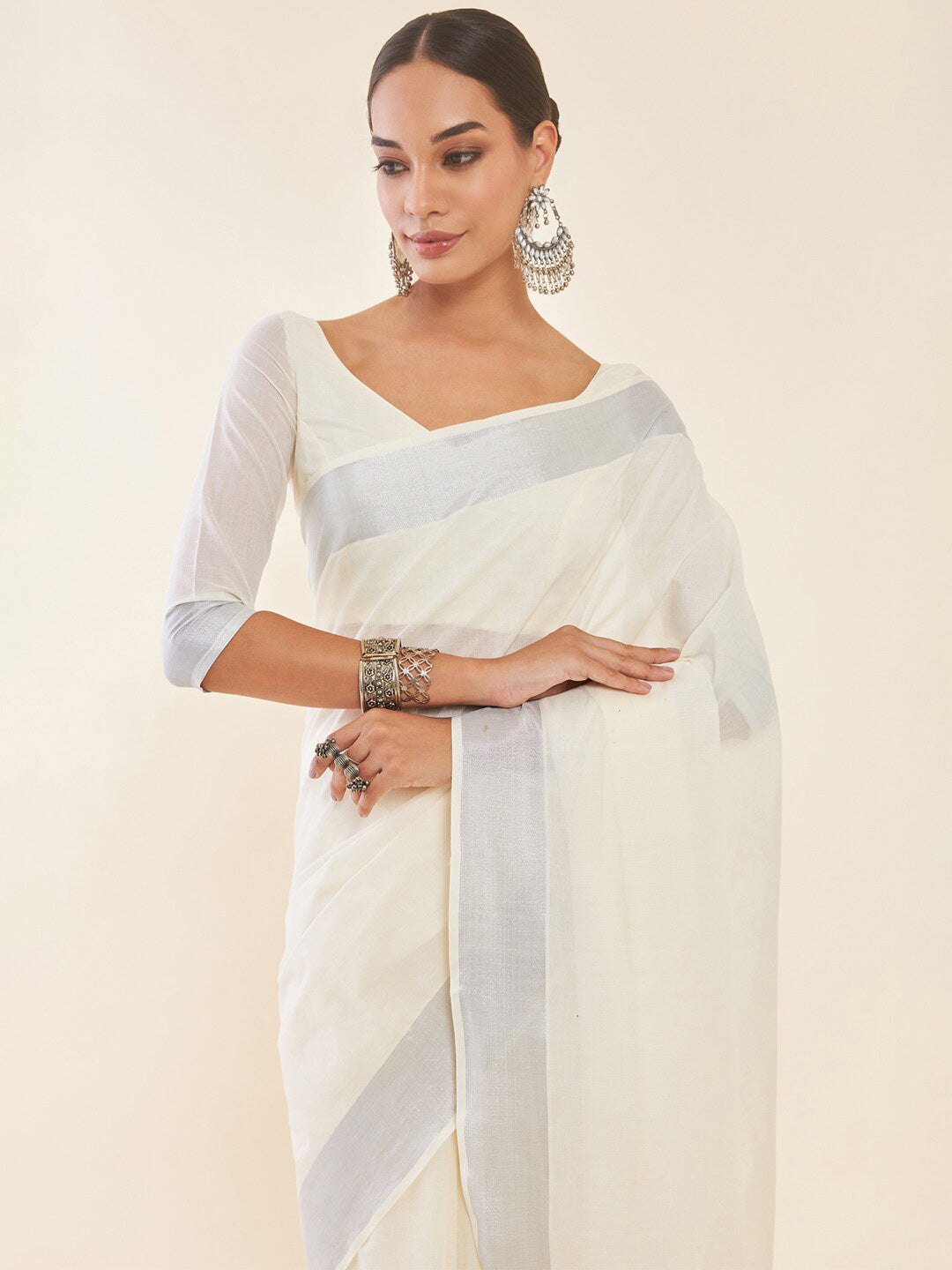 Soch Off-White & Silver-Toned Zari Pure Cotton Kasavu Saree - Distacart