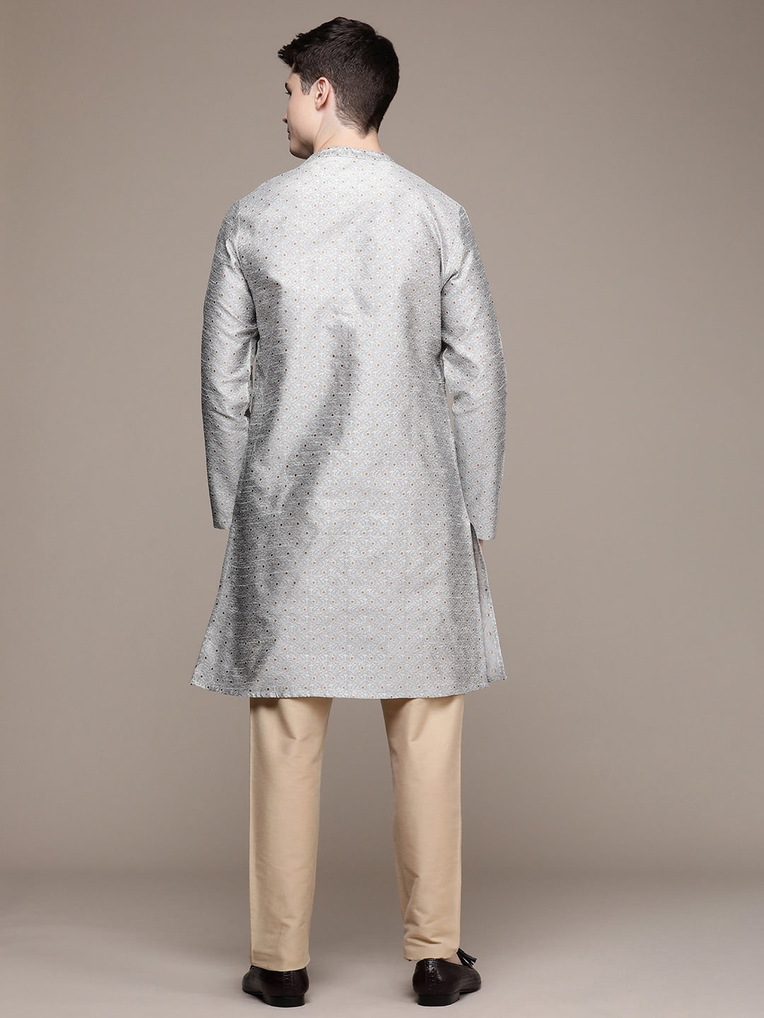 House of Pataudi Ethnic Motifs Embroidered Thread Work Angrakha Rozana Kurta - Distacart