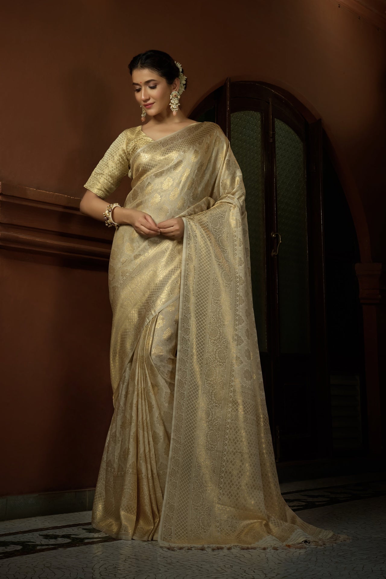 Vardha Vanilla White Golden Zari Kanjeevaram Silk Saree