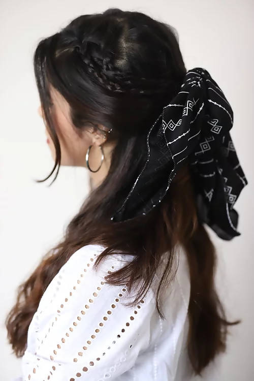 Diva Globe Black Printed Bhandana - Distacart