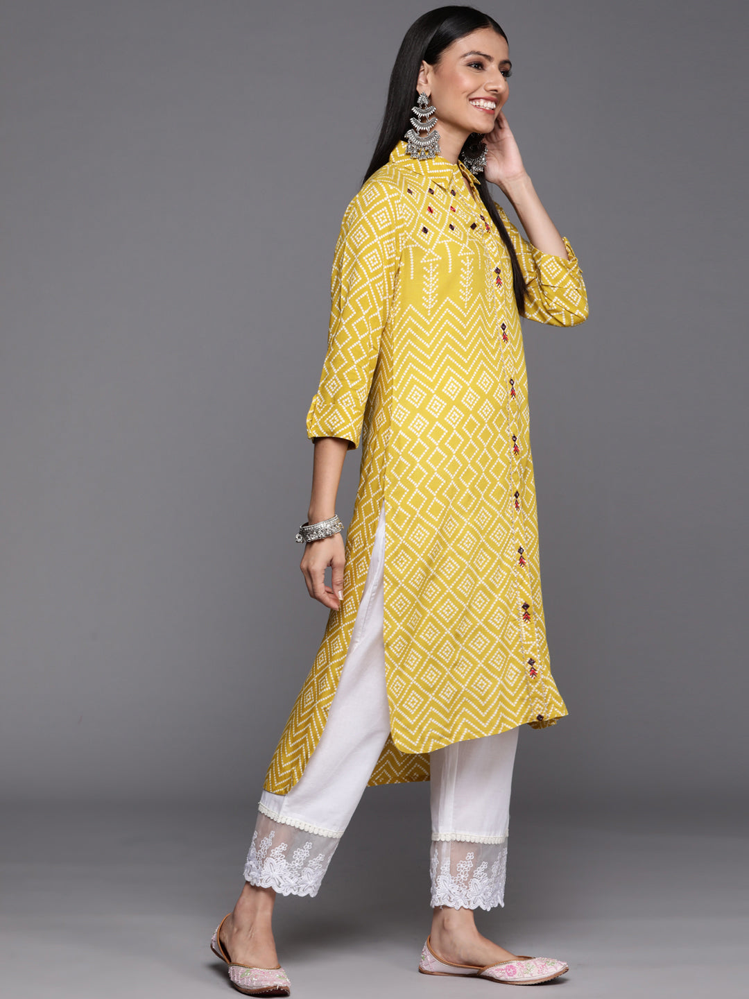 Varanga Bandhani Printed Embroidered Straight Kurta With Collar - Distacart