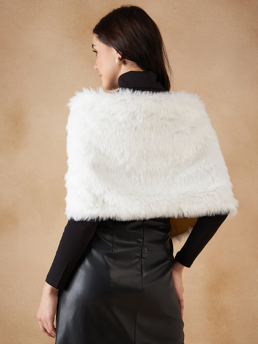 InWeave Women's Pure White Faux Fur Cape - Distacart