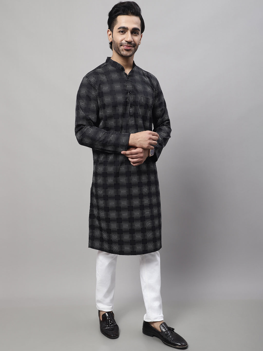 Even Apparels Black Pure Cotton Kurta With Band Collar - Distacart