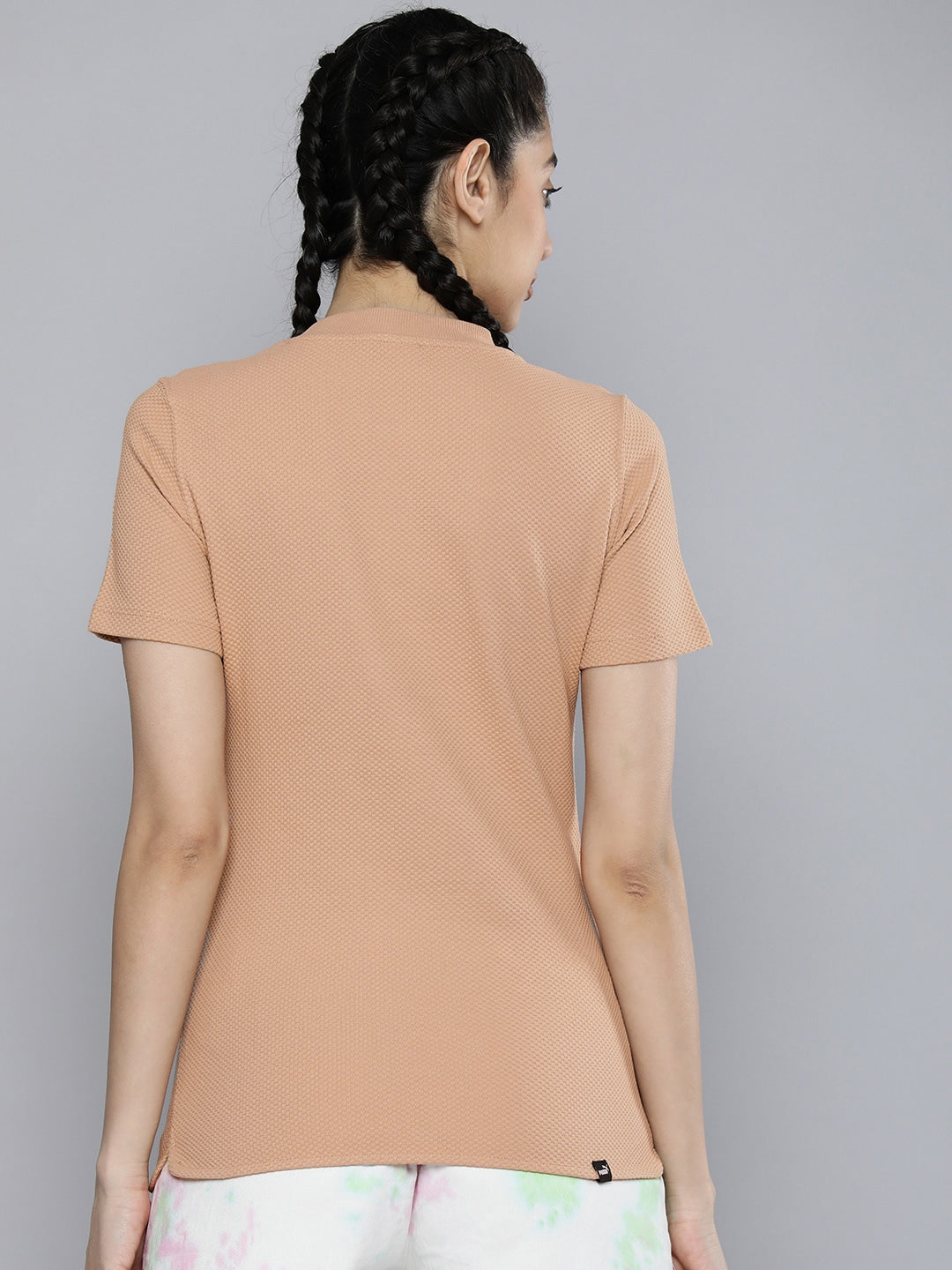 Puma Textured Round Neck HER Slim Fit Outdoor Sustainable T-shirt - Distacart