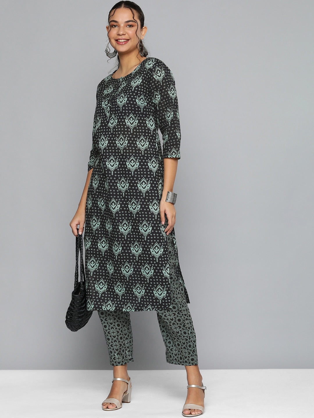 HERE&NOW Women Black & Green Printed Pure Cotton Kurta with Trousers - Distacart