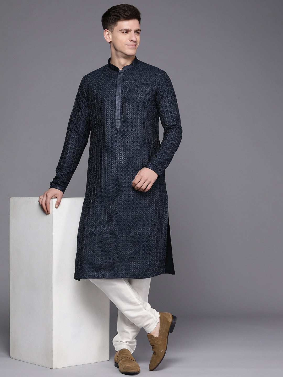 Manyavar Men Blue Embroidered Kurta with Pyjamas - Distacart