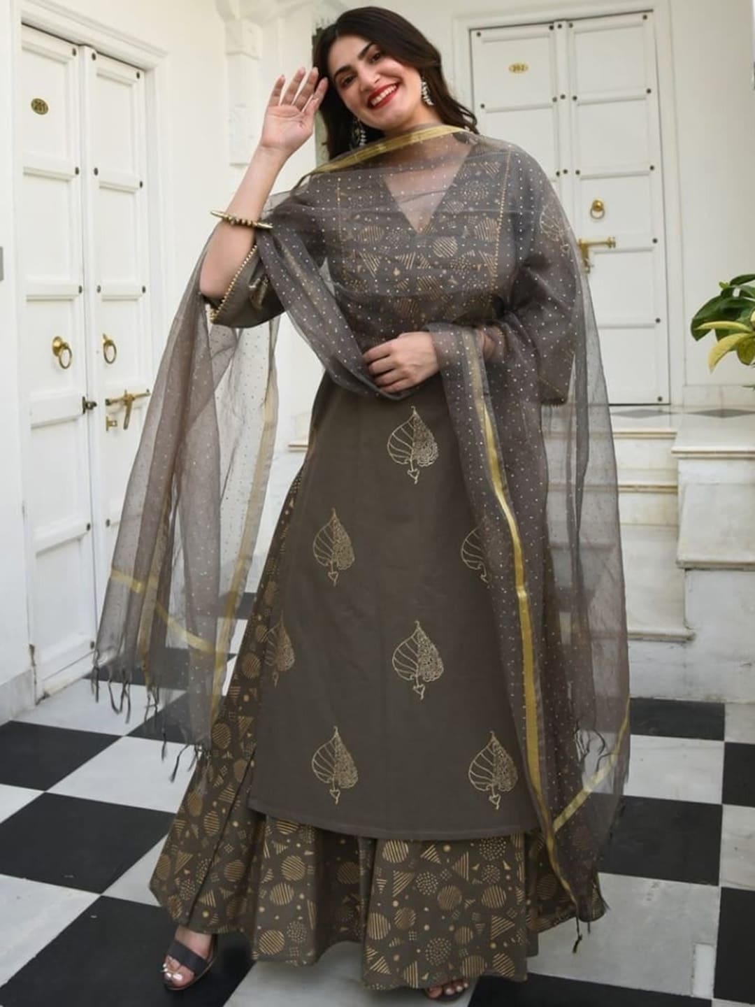 Kalini Floral Printed Regular Kurta With Palazzos & Dupatta - Distacart