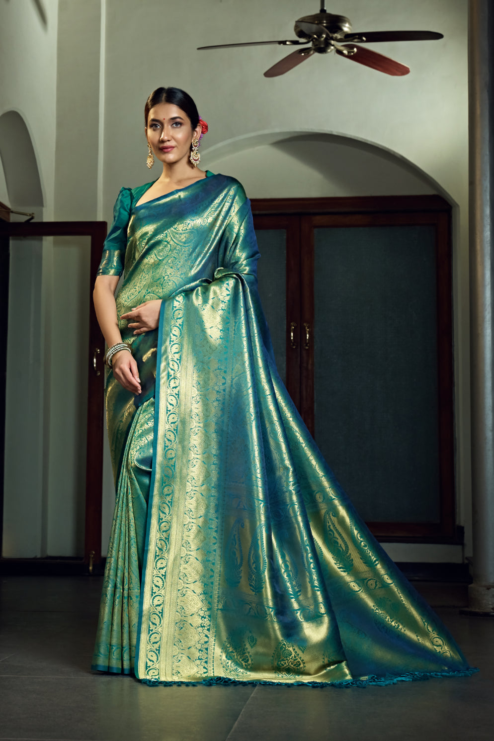 Vardha Teal Green Golden Zari Paisleys With Jaal Kanjeevaram Silk Saree