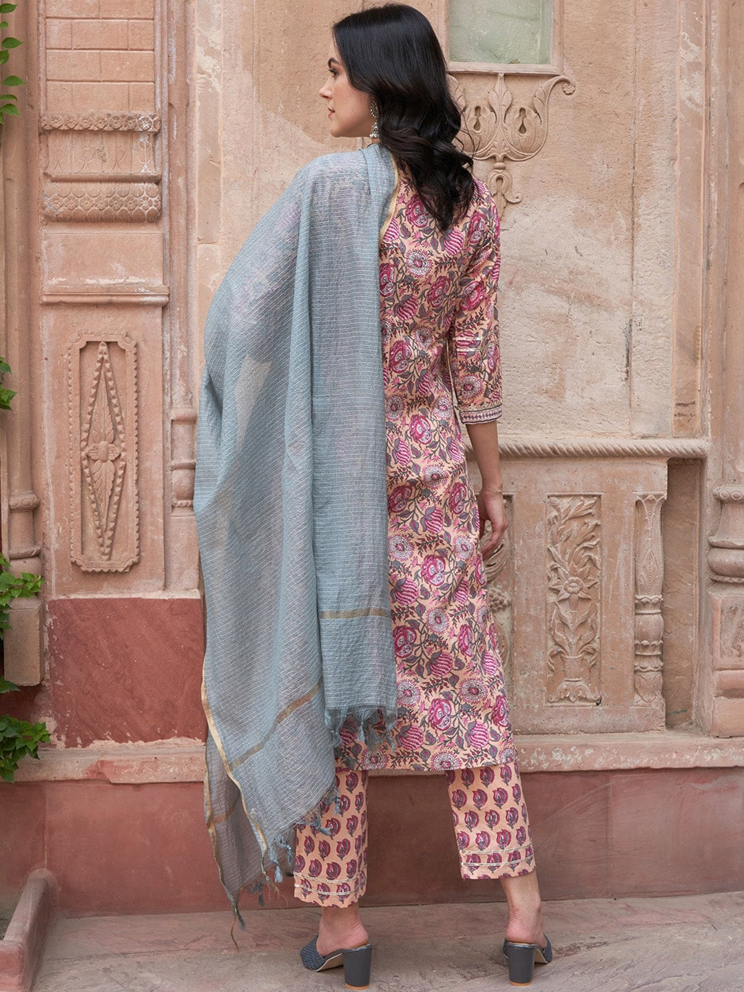 Sangria Peach-Coloured Ethnic Motifs Printed Pure Cotton Kurta with Trousers & Dupatta - Distacart