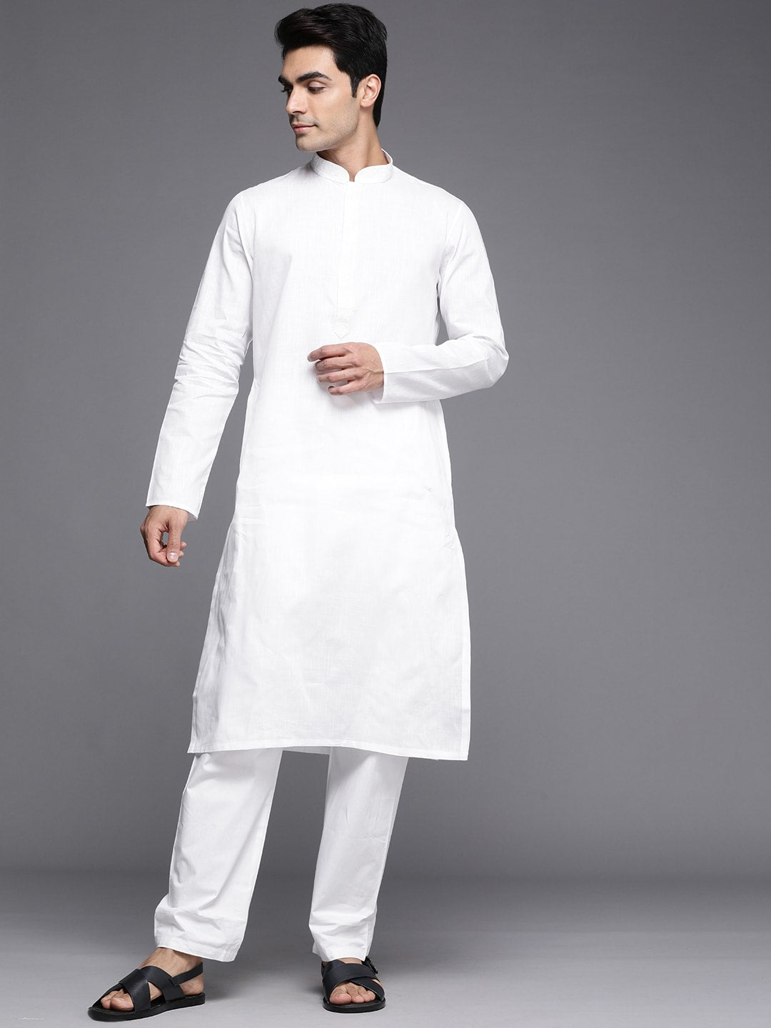 Manyavar Men White Solid Kurta with Pyjamas - Distacart