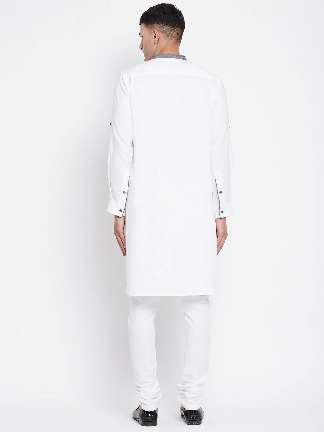 Even Apparels White Pure Cotton Men's Kurta With Contrast Collar And Placket - Distacart